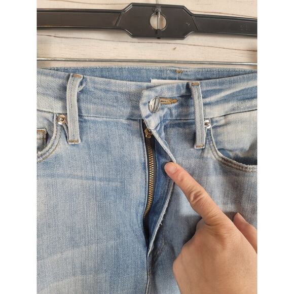 GOOD AMERICAN GOOD WAIST LIGHT WASH JEANS, SZ 6/28 - Picture 4 of 14